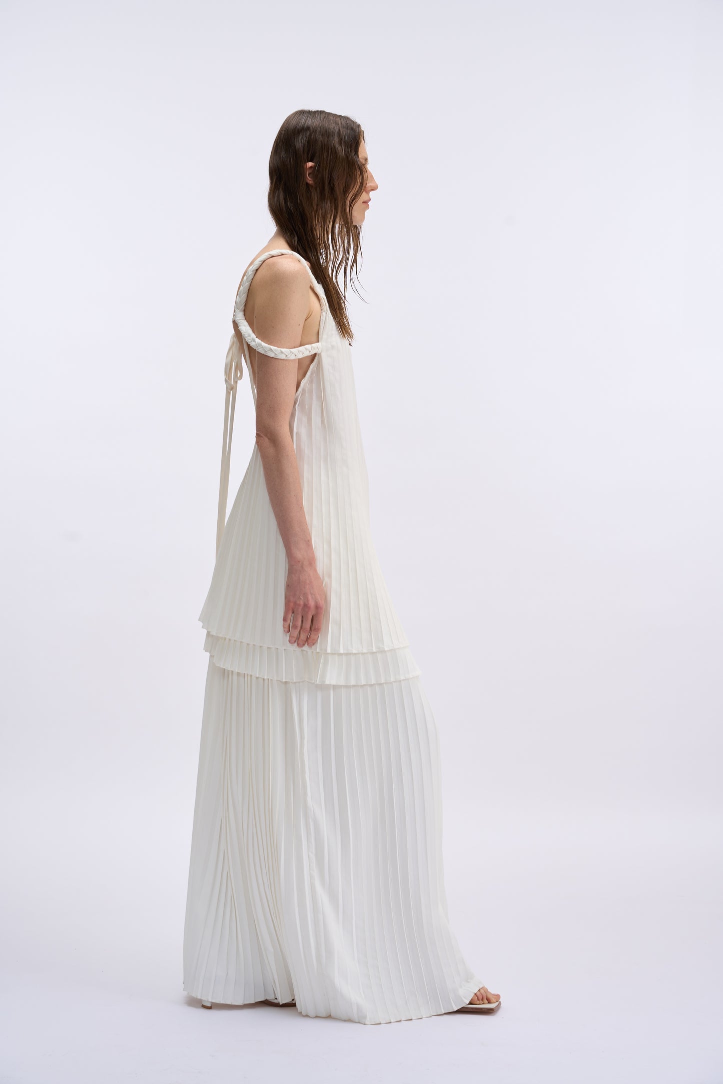 MAYALI Open-back plaited pleat dress (short)