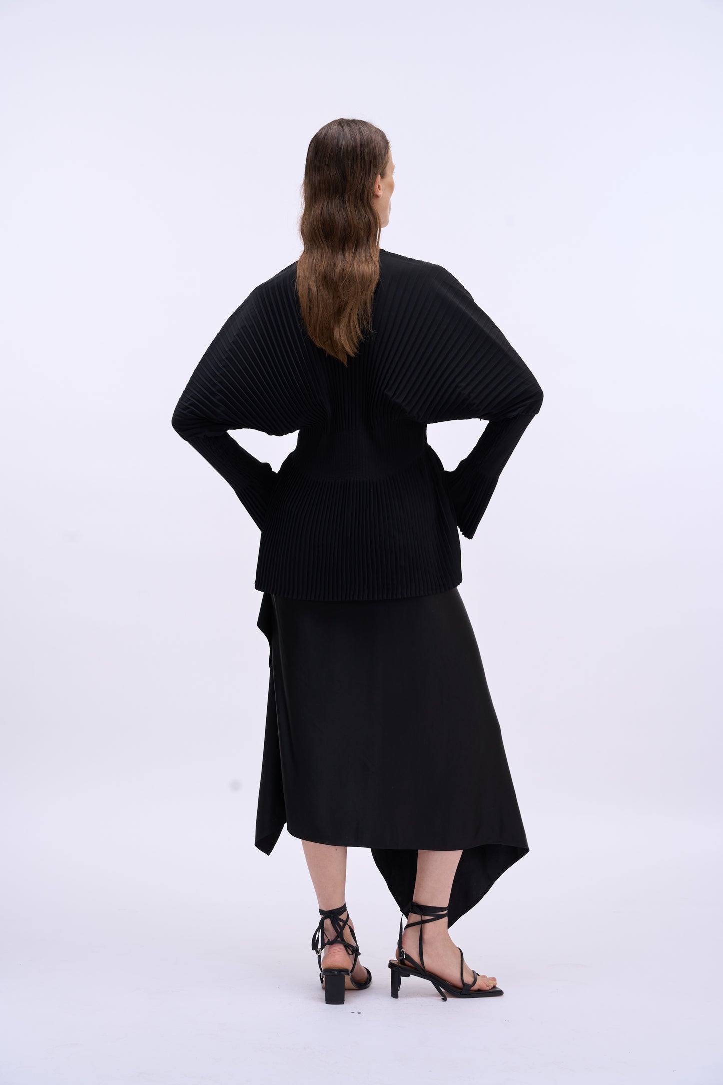 MAYALI V-neckline pleated shirring top