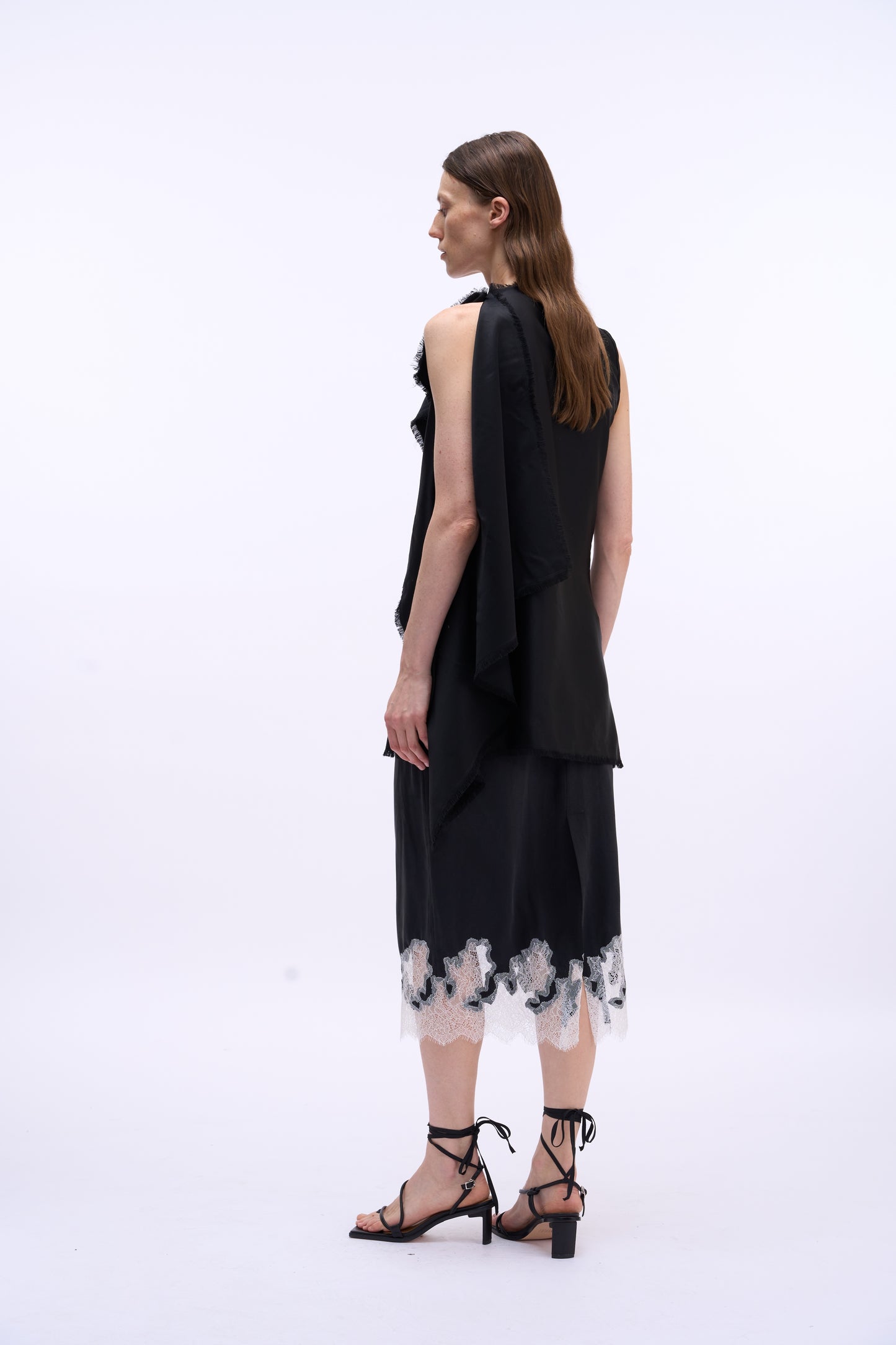 MAYALI Irregular lace patchwork skirt