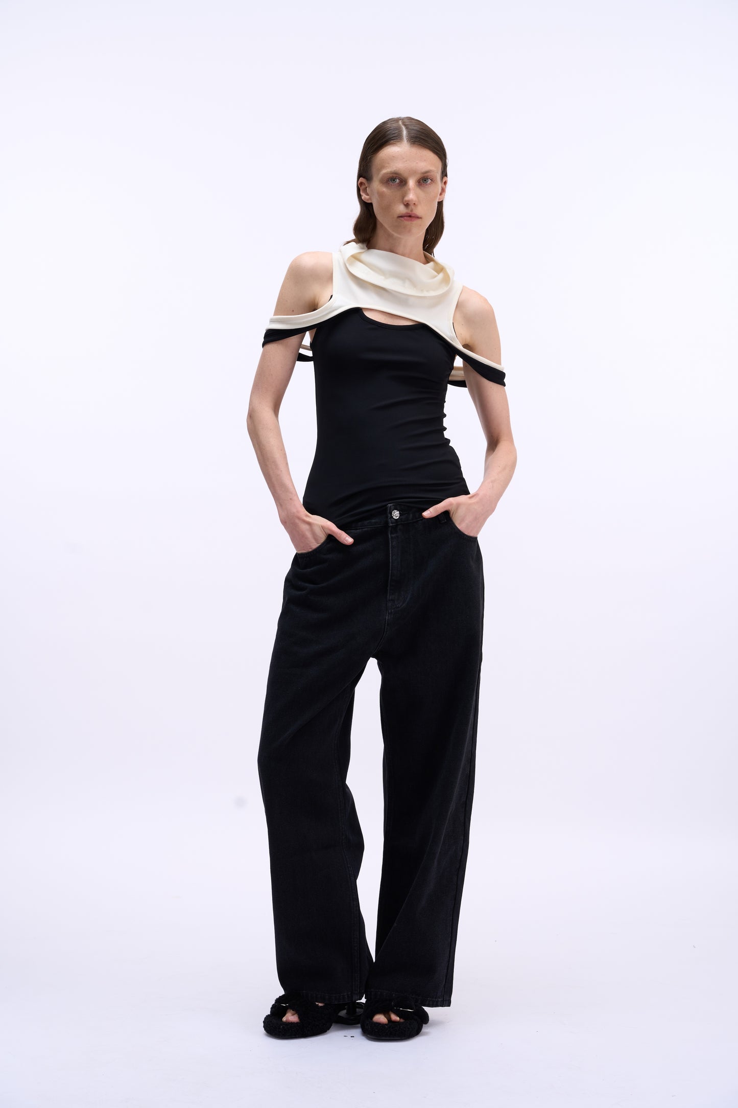 MAYALI Basic loose fit jeans