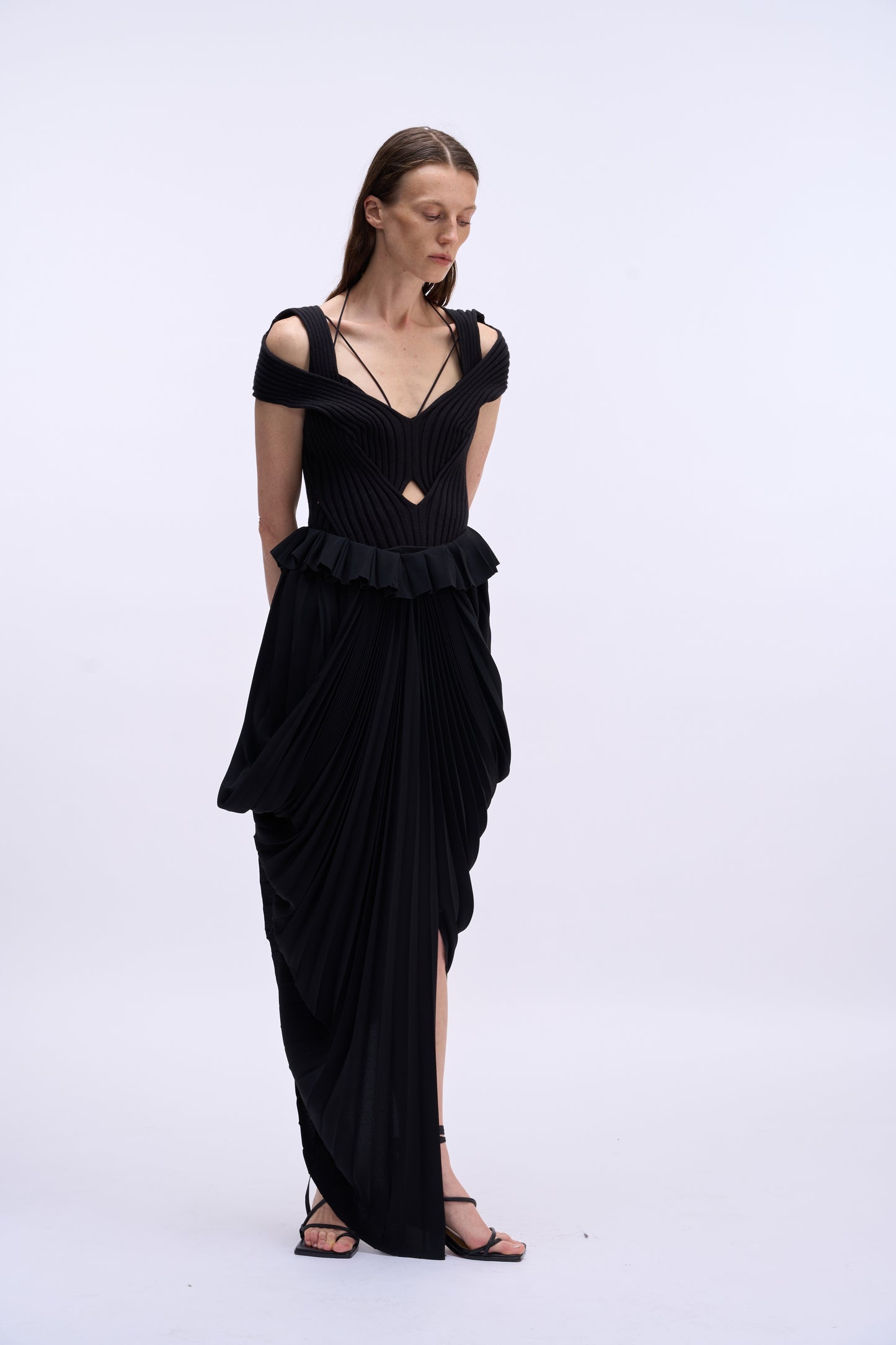 MAYALI Fan shaped pleated asymmetrical deconstruction skirt