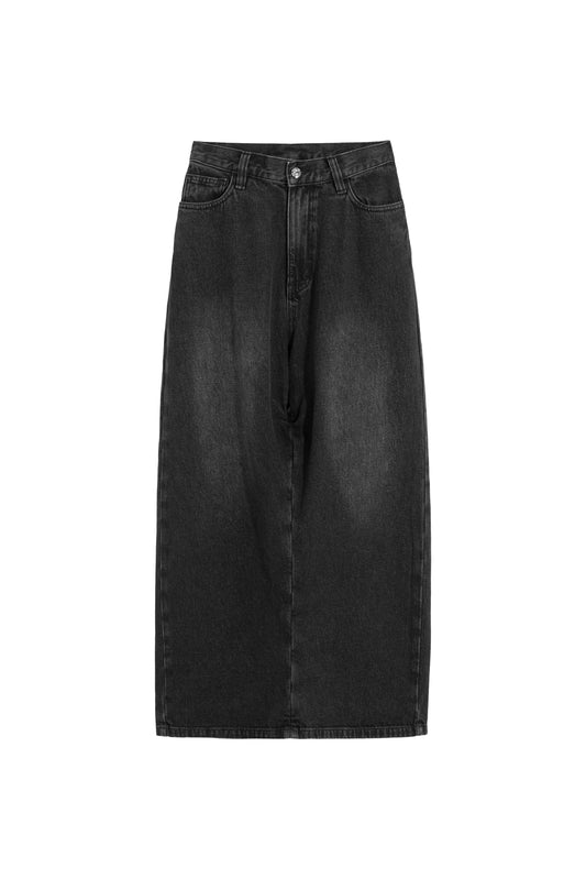 MAYALI Deconstructing a long skirt with jeans
